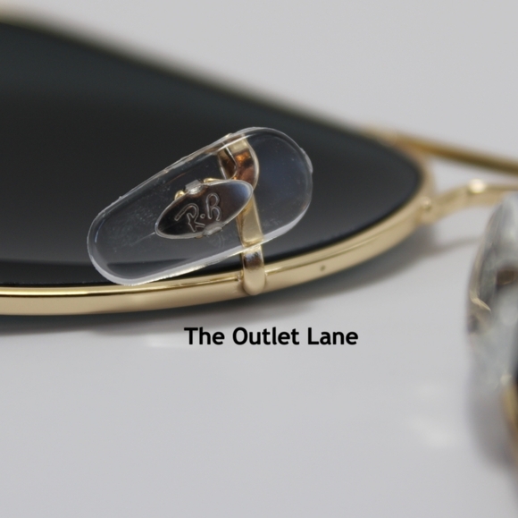 Model Display RayBan Aviator Black Lens Gold Frame RB3025 - Picture 10 of 16